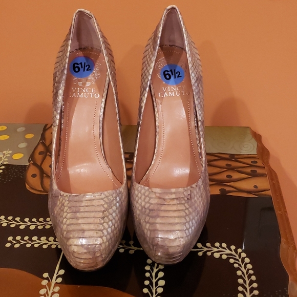 DONATED - Picture 4 of 4